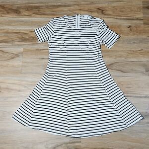 🔹️Hyfve Blue & White Striped Rayon Blend Dress Small